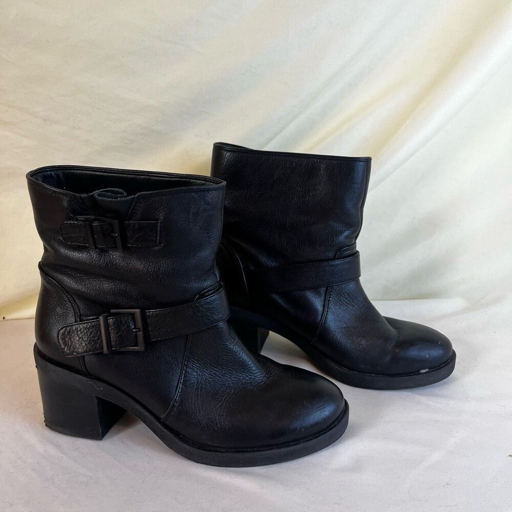 Kenneth Cole Black Leather Ankle Boots Slip On Moto Buckle Block Heel Women’s 8